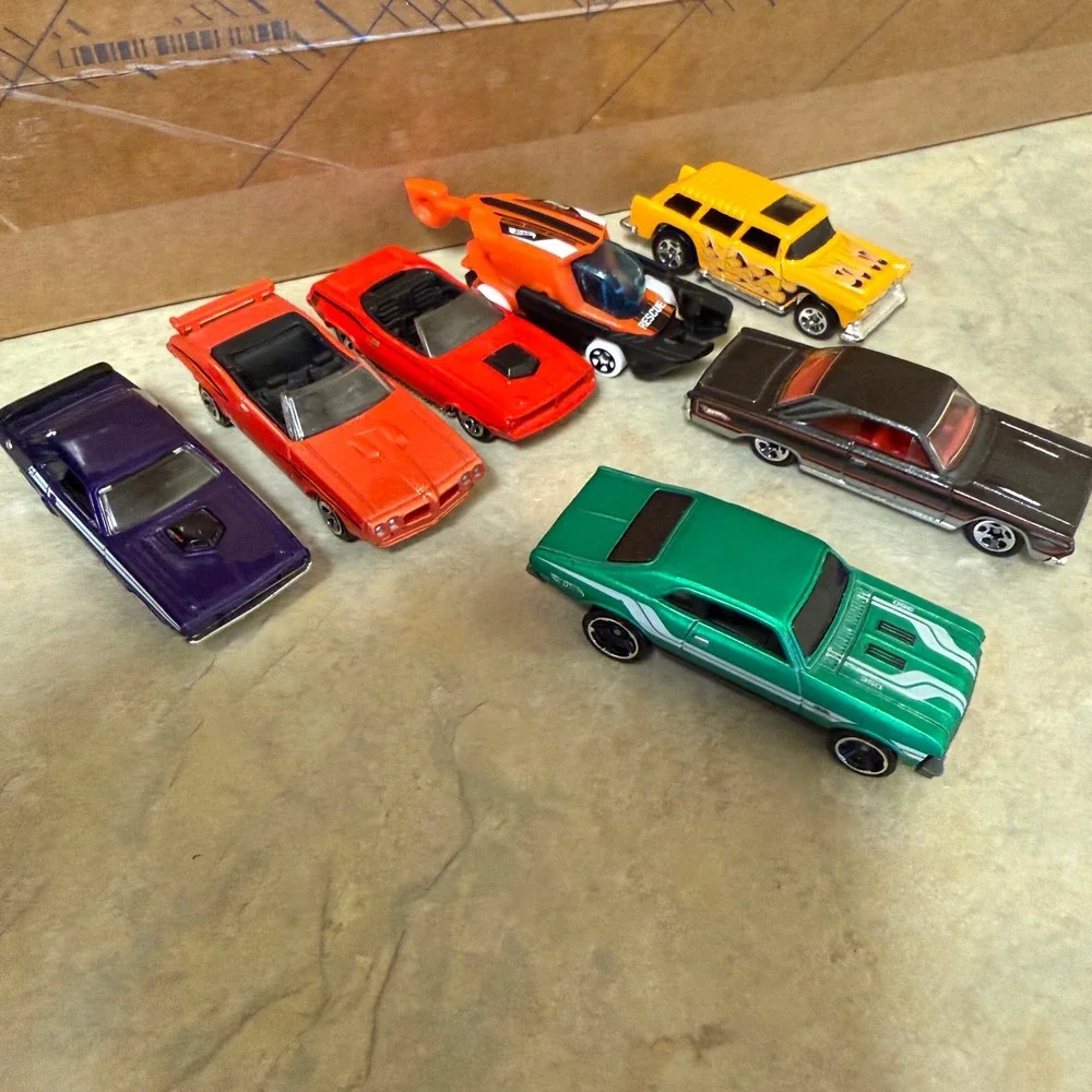 Hot Wheels Diecast Car‎ Lot Vintage Toy Cars Bundle 7 Pieces